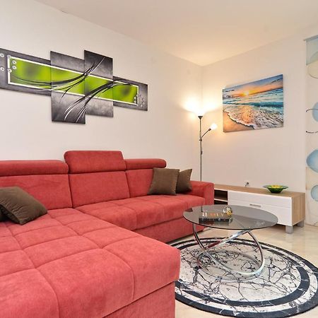 Apartments Mala Vala 925 - Adapted Фажана Экстерьер фото
