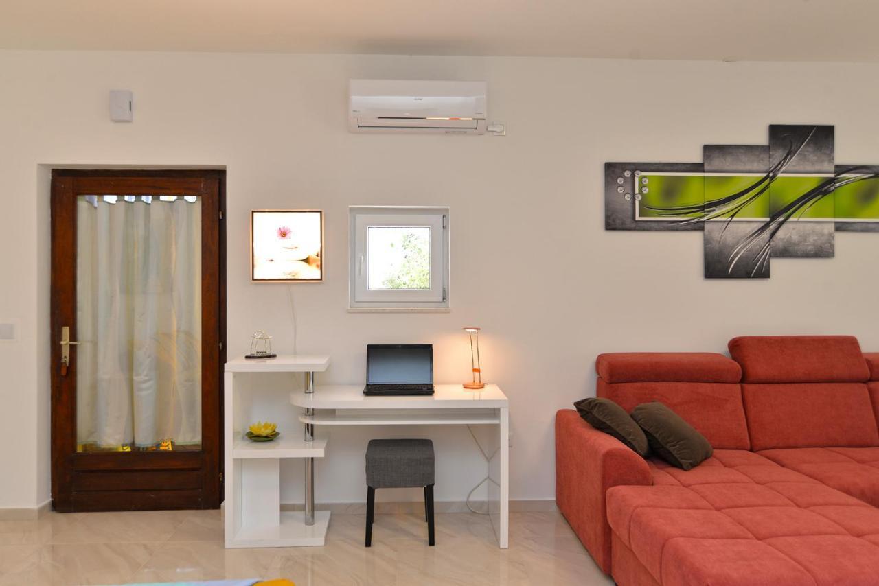Apartments Mala Vala 925 - Adapted Фажана Экстерьер фото