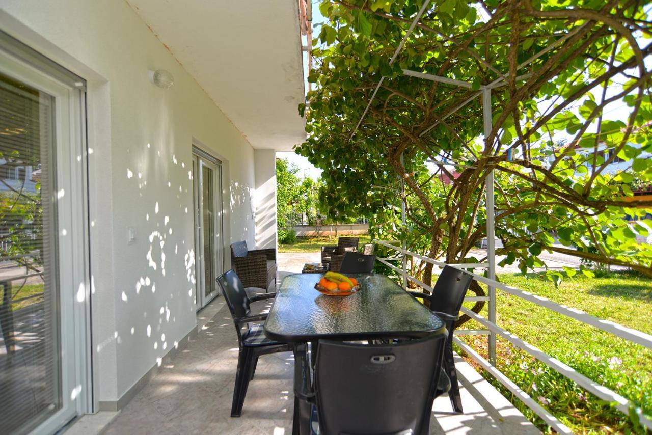Apartments Mala Vala 925 - Adapted Фажана Экстерьер фото