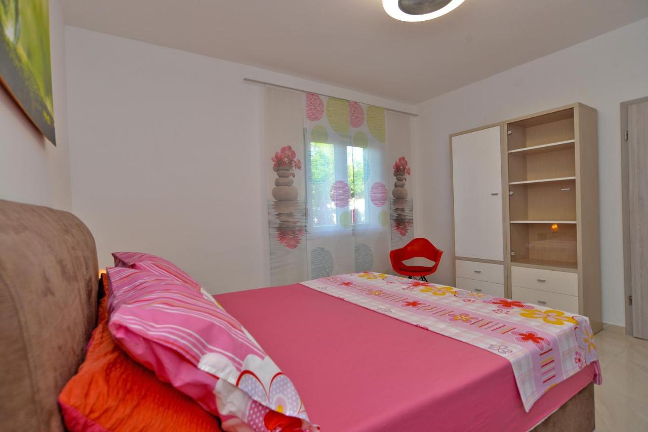Apartments Mala Vala 925 - Adapted Фажана Экстерьер фото