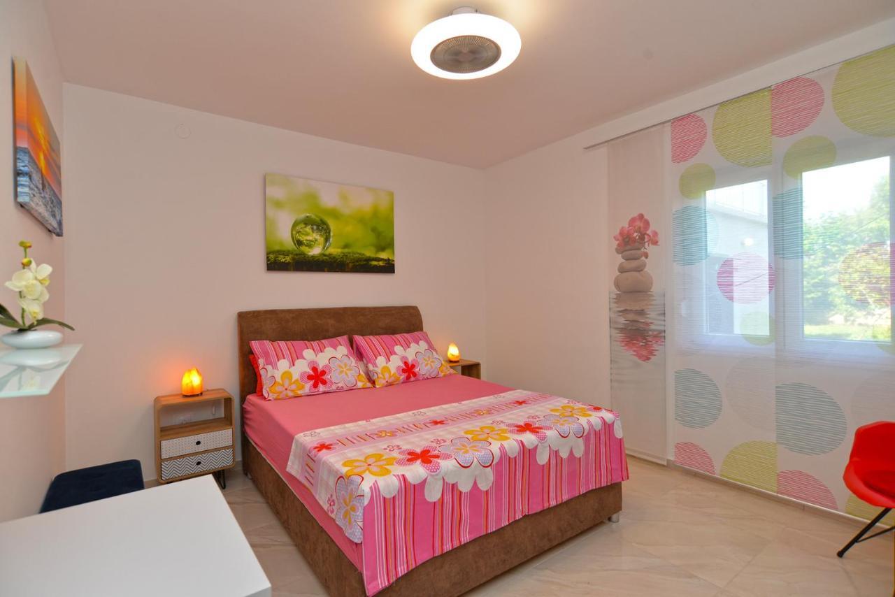 Apartments Mala Vala 925 - Adapted Фажана Экстерьер фото