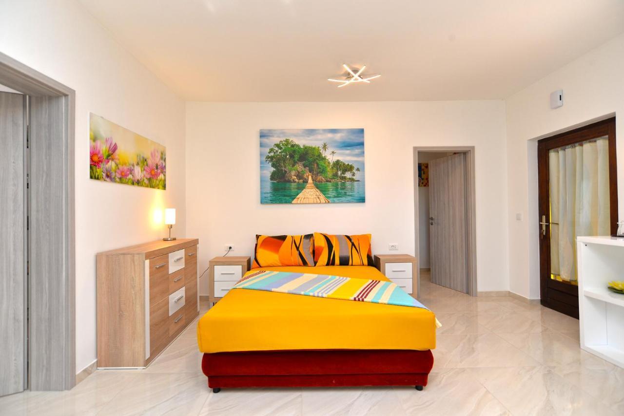 Apartments Mala Vala 925 - Adapted Фажана Экстерьер фото